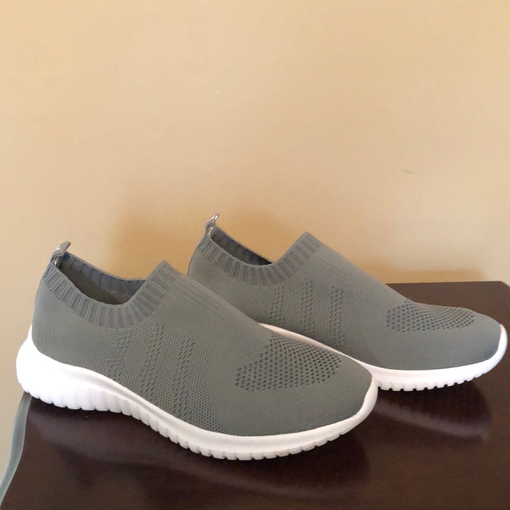 Konhill women’s walking tennis shoes